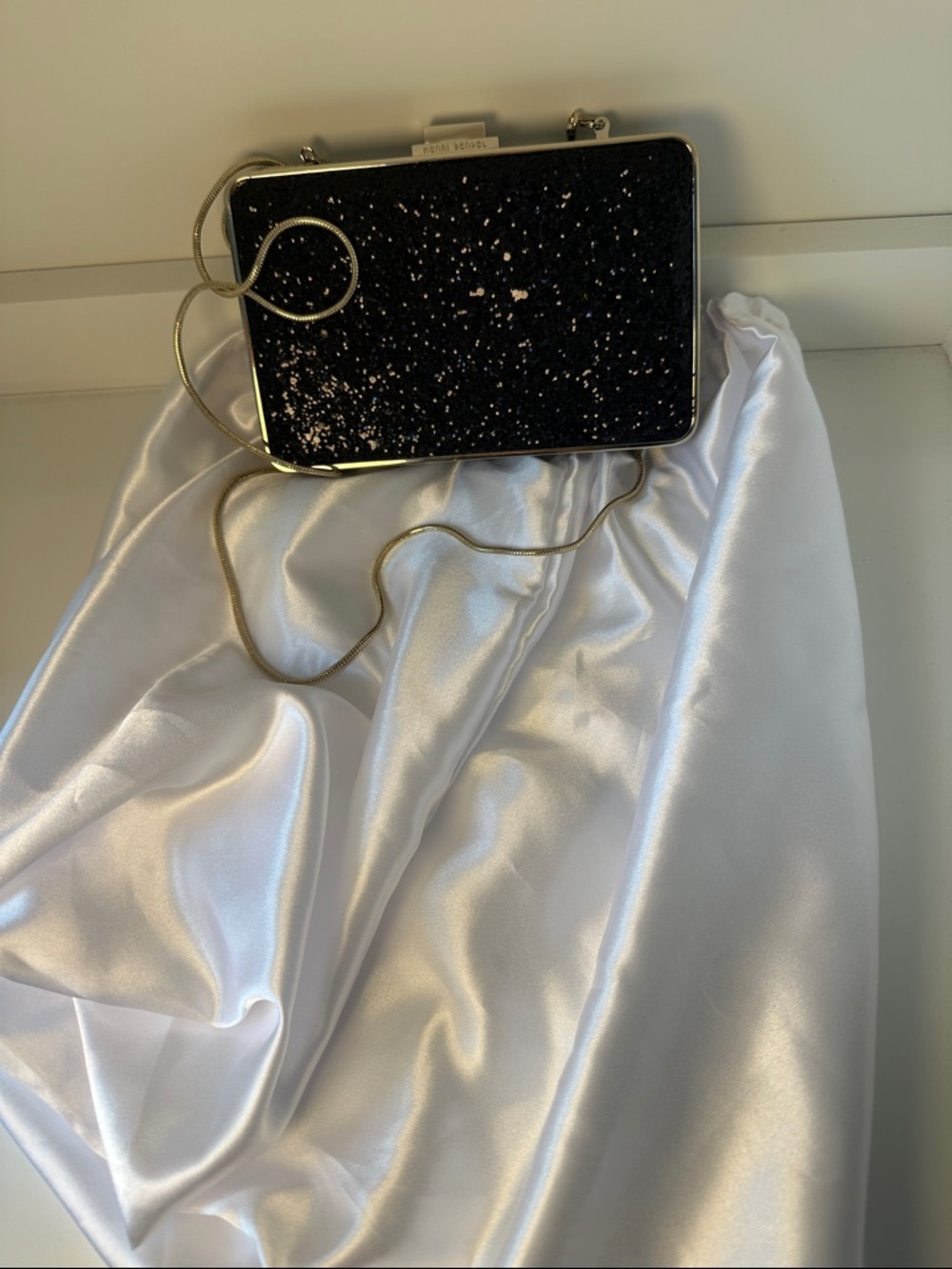 Henri Bendel Black Glitter Minaudiere w/ Gold Tone Shoulder Bag EUC - Picture 5 of 5